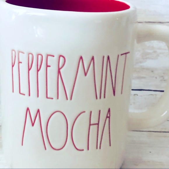 Rae Dunn PEPPERMINT MOCHA 16 Ounce Christmas Mug - Picture 2 of 8